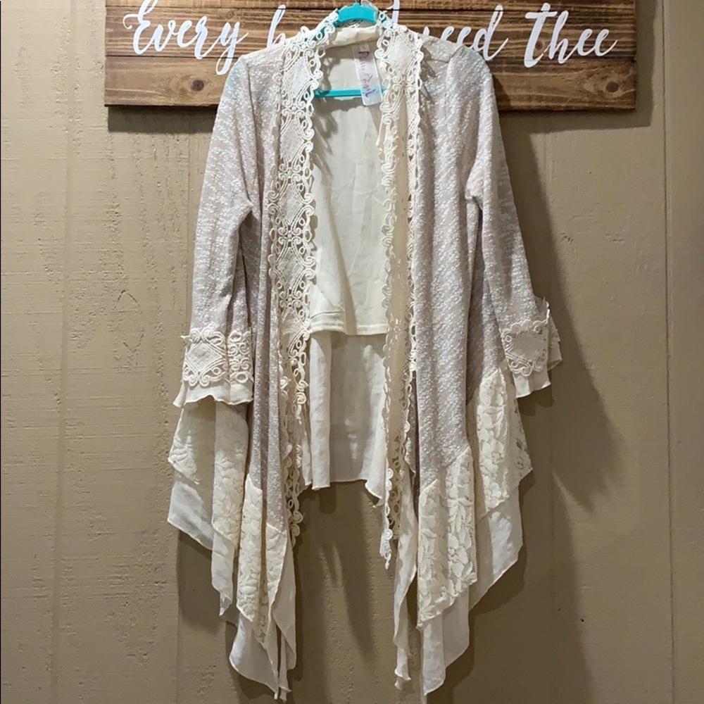 Pretty angel top